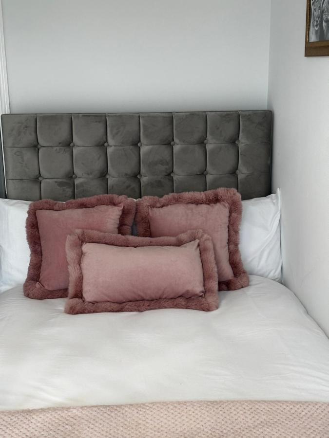 Two Bed Apartment With Balcony Slough,Windsor,Legoland מראה חיצוני תמונה