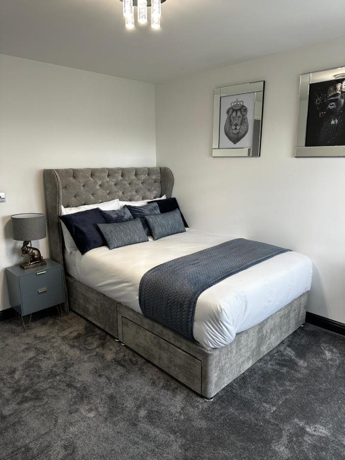 Two Bed Apartment With Balcony Slough,Windsor,Legoland מראה חיצוני תמונה